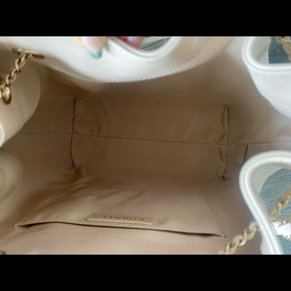 Chanel Bucket Bag - Picture 12 of 13